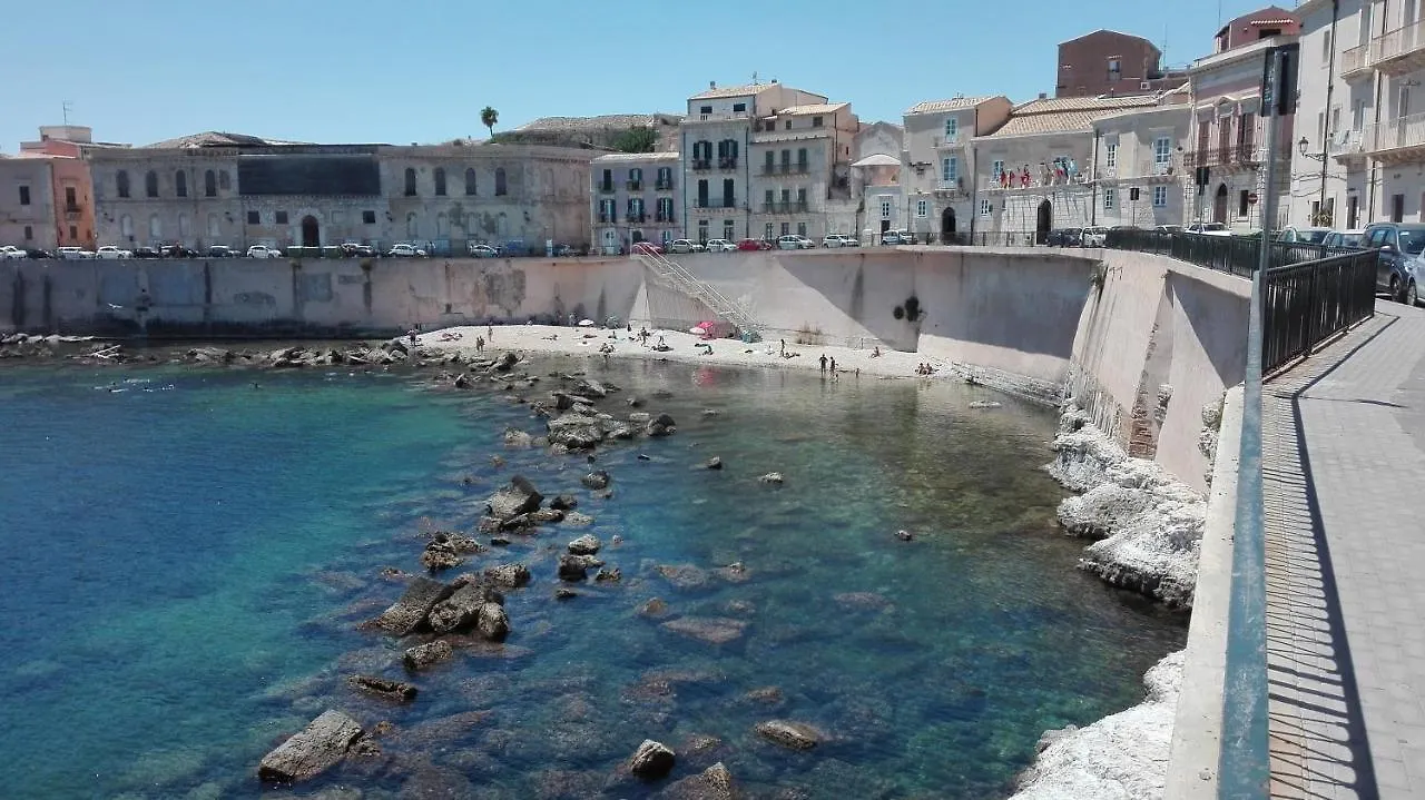 Le Nuvole Di Ortigia Bed and Breakfast Συρακούσες