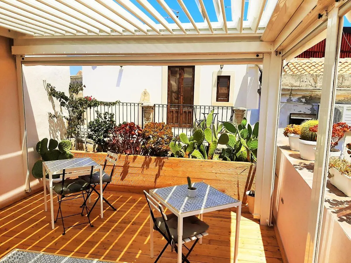Le Nuvole Di Ortigia Bed and Breakfast Συρακούσες